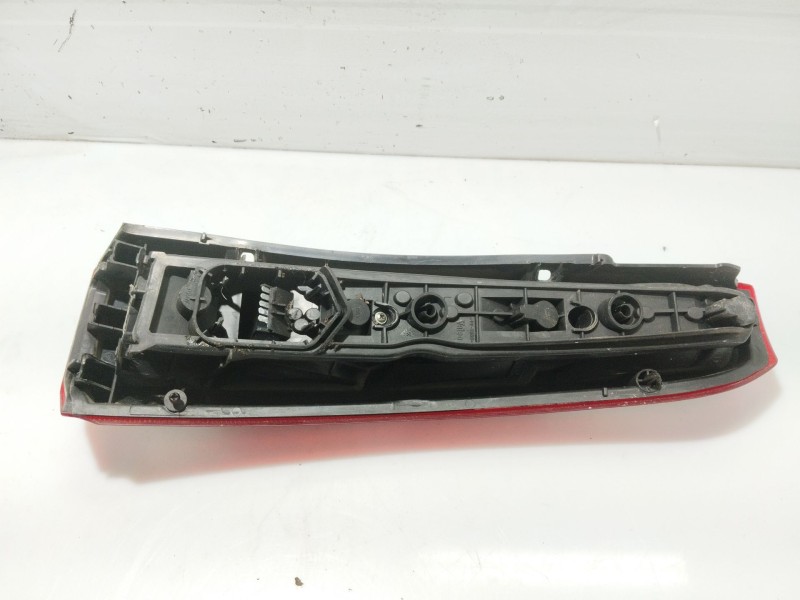 Recambio de piloto trasero izquierdo para opel meriva 1.7 16v cdti referencia OEM IAM 1222123  