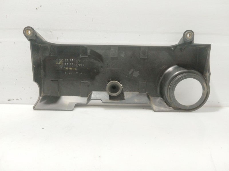 Recambio de tapa motor para opel meriva 1.7 16v cdti referencia OEM IAM   