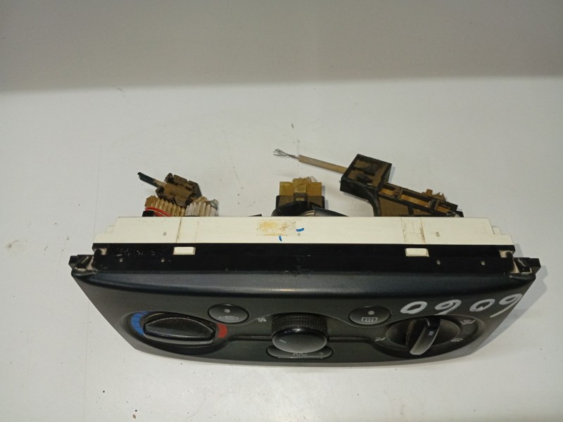 Recambio de mando calefaccion / aire acondicionado para daewoo kalos (klas) 1.4 referencia OEM IAM   