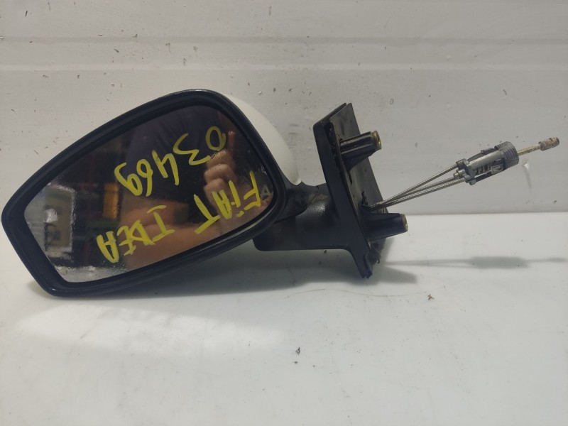 Recambio de retrovisor izquierdo para fiat idea (135) 1.4 referencia OEM IAM   