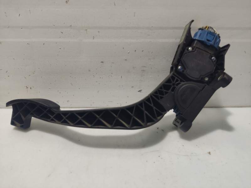 Recambio de pedal acelerador para fiat idea (135) 1.4 referencia OEM IAM   