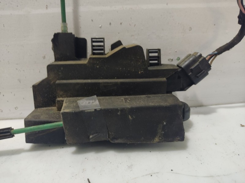 Recambio de cerradura puerta delantera derecha para fiat idea (135) 1.4 referencia OEM IAM   