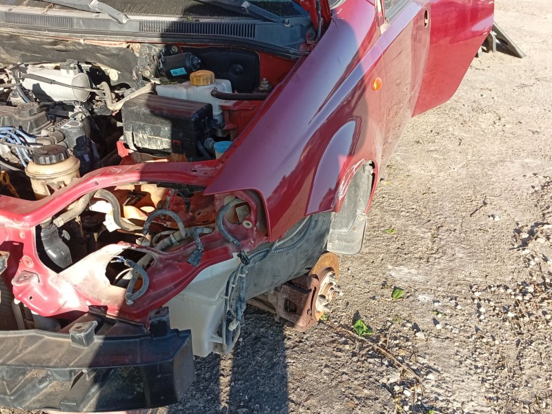 Recambio de aleta delantera izquierda para daewoo kalos (klas) 1.4 referencia OEM IAM 96476679  