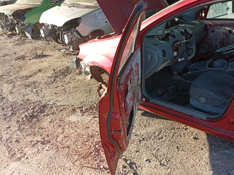 Recambio de puerta delantera izquierda para daewoo kalos (klas) 1.4 referencia OEM IAM 96897359  