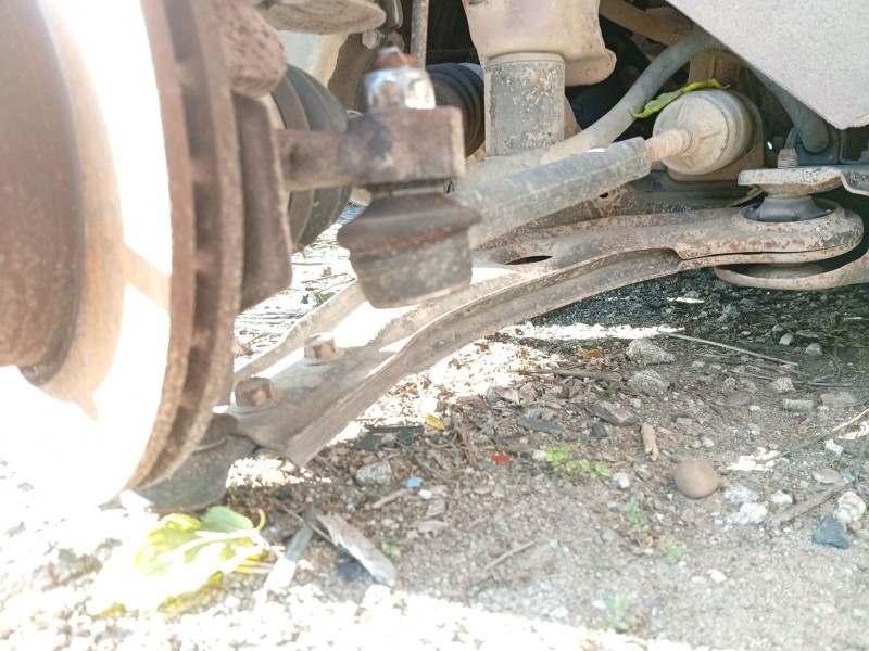 Recambio de brazo suspension inferior delantero izquierdo para daewoo kalos (klas) 1.4 referencia OEM IAM 96870465  