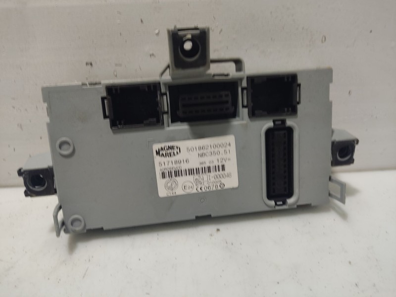 Recambio de caja reles / fusibles para fiat idea (135) 1.4 referencia OEM IAM 501862100024  51718916
