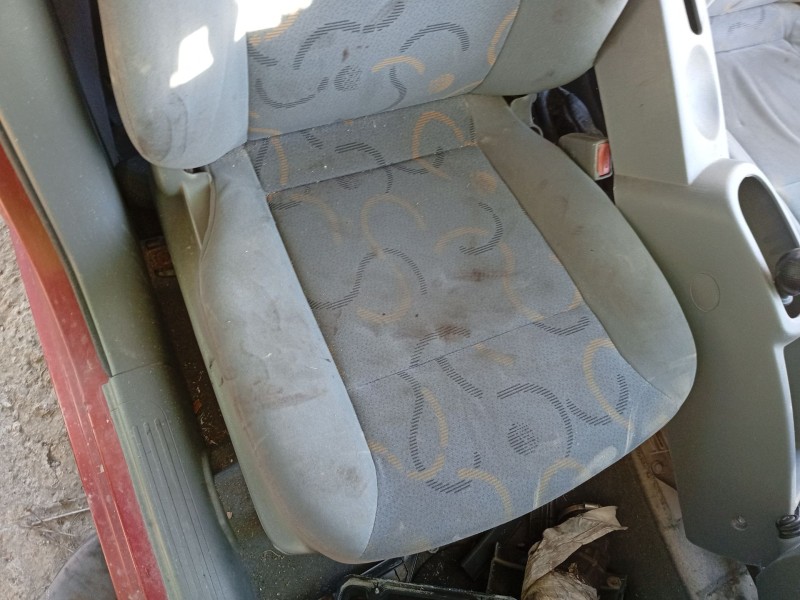 Recambio de asiento delantero derecho para daewoo kalos (klas) 1.4 referencia OEM IAM   