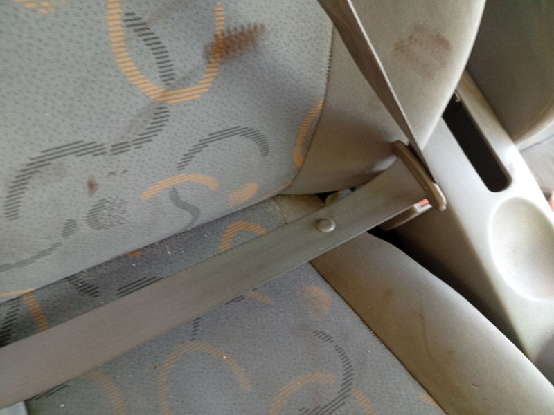 Recambio de cinturon seguridad delantero derecho para daewoo kalos (klas) 1.4 referencia OEM IAM 96395488  