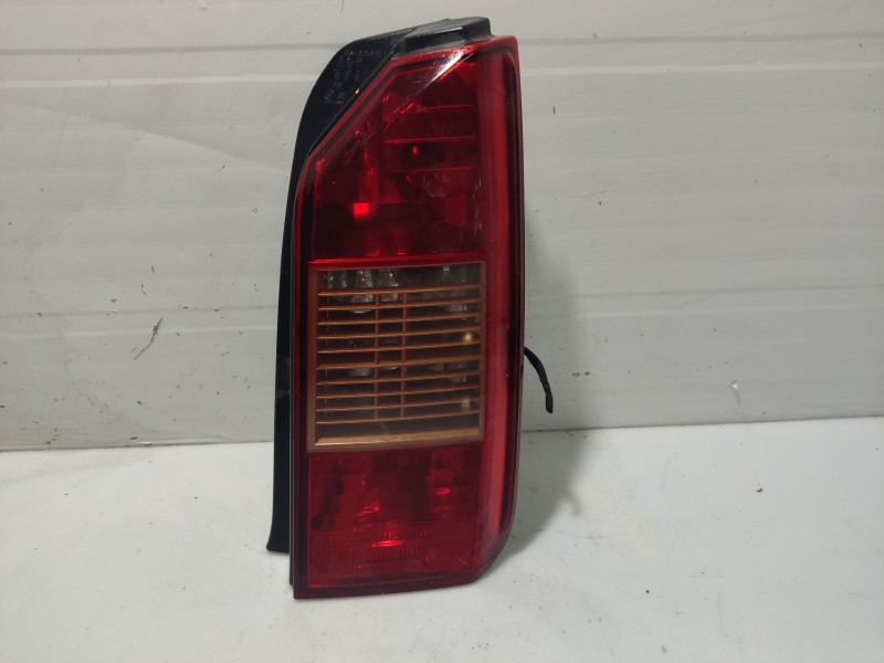 Recambio de piloto trasero derecho para fiat idea (135) 1.4 referencia OEM IAM   