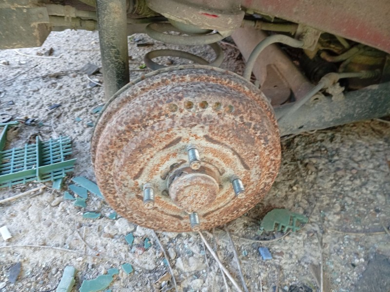 Recambio de tambor freno trasero derecho para daewoo kalos (klas) 1.4 referencia OEM IAM 96473234  