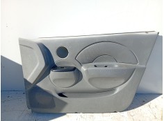 Recambio de guarnecido puerta delantera derecha para daewoo kalos (klas) 1.4 referencia OEM IAM   