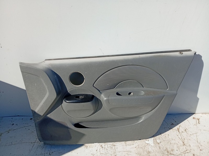 Recambio de guarnecido puerta delantera derecha para daewoo kalos (klas) 1.4 referencia OEM IAM   