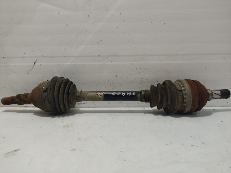 Recambio de transmision delantera izquierda para opel vectra c berlina 2.0 dti referencia OEM IAM 374471  