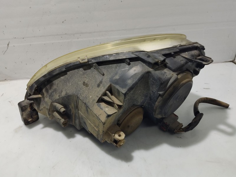 Recambio de faro derecho para citroën xsara (n1) 2.0 hdi 90 referencia OEM IAM 6205R5  