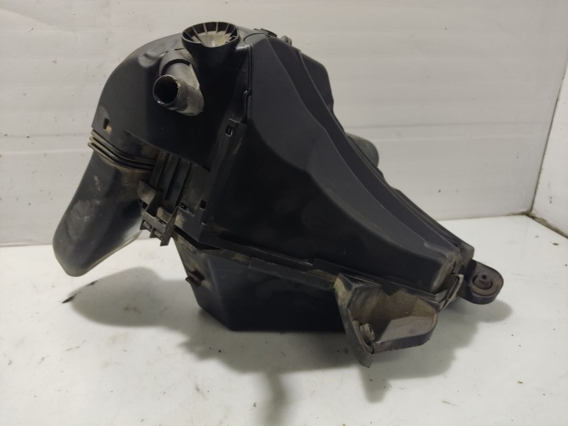 Recambio de caja filtro de aire para bmw serie 3 touring (e91) 320d referencia OEM IAM 13718512599  