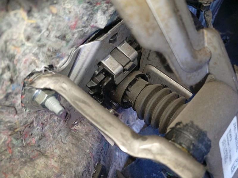 Recambio de bombin embrague para ford kuga iii (dfk) 1.5 ecoboost referencia OEM IAM 2209581  