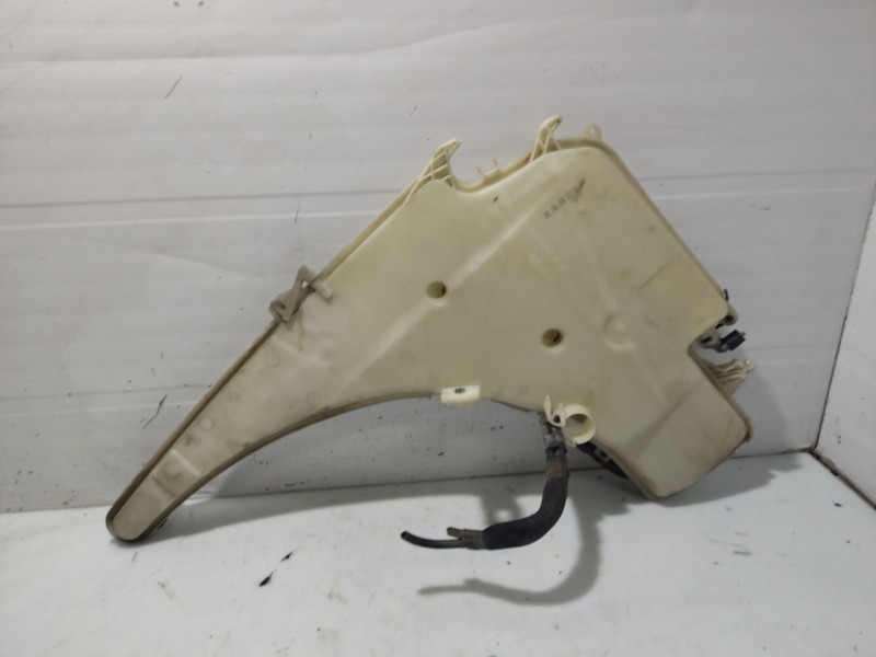 Recambio de deposito limpia para bmw serie 3 touring (e91) 320d referencia OEM IAM 61677238667  