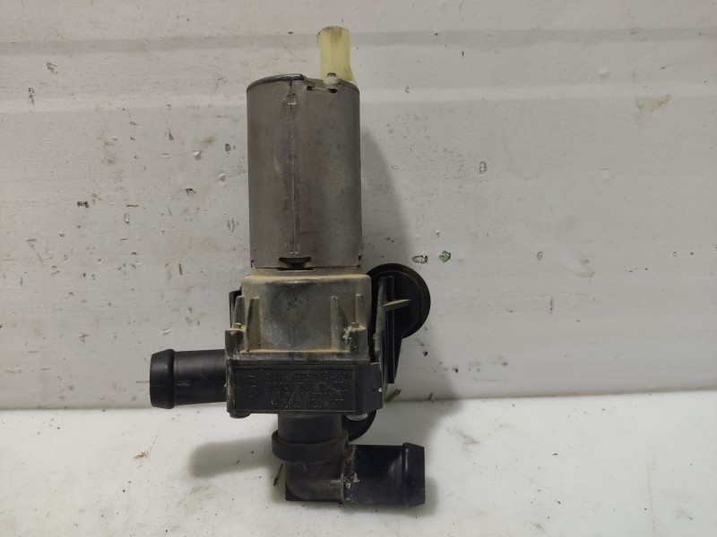 Recambio de bomba agua para bmw serie 3 touring (e91) 320d referencia OEM IAM 11517807311  
