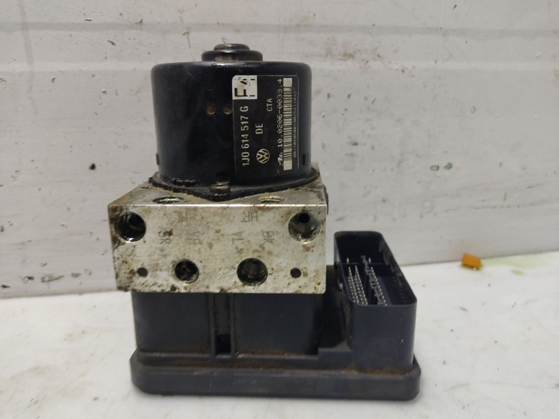 Recambio de abs para volkswagen golf iv berlina (1j1) 1.9 tdi referencia OEM IAM 1AEN0614517  