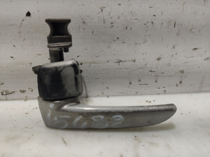 Recambio de maneta interior delantera izquierda para mazda 3 berlina (bk) referencia OEM IAM D35059330E02  