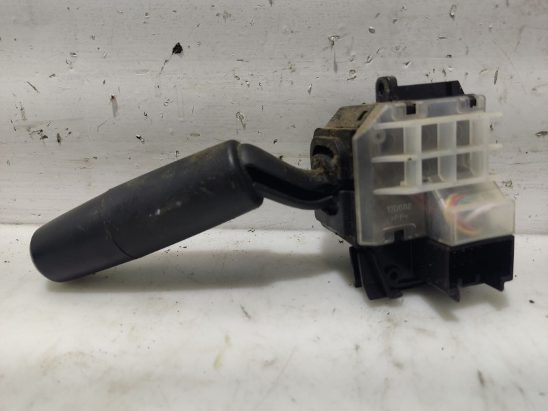 Recambio de mando limpia para mazda 3 berlina (bk) referencia OEM IAM   