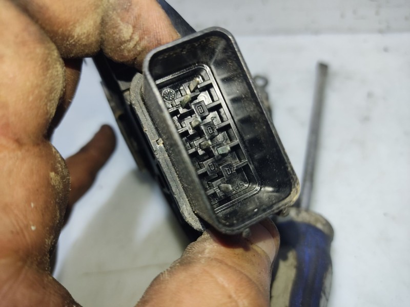 Recambio de cerradura puerta delantera izquierda para mazda 3 berlina (bk) referencia OEM IAM BR5S59310A  