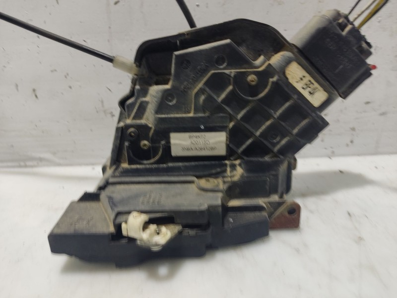 Recambio de cerradura puerta delantera derecha para mazda 3 berlina (bk) referencia OEM IAM BAH758310A  