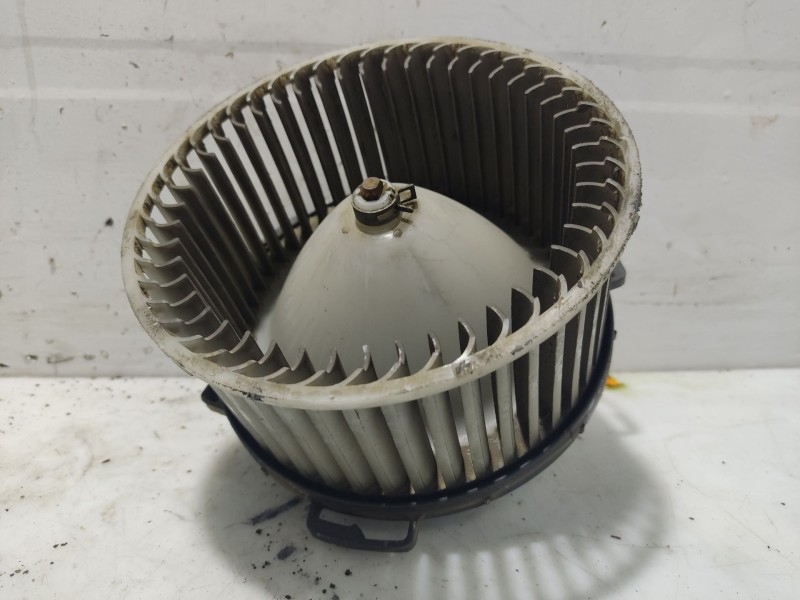 Recambio de motor calefaccion para mazda 3 berlina (bk) referencia OEM IAM   