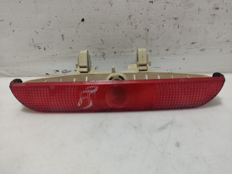 Recambio de luz central de freno para mazda 3 berlina (bk) referencia OEM IAM   