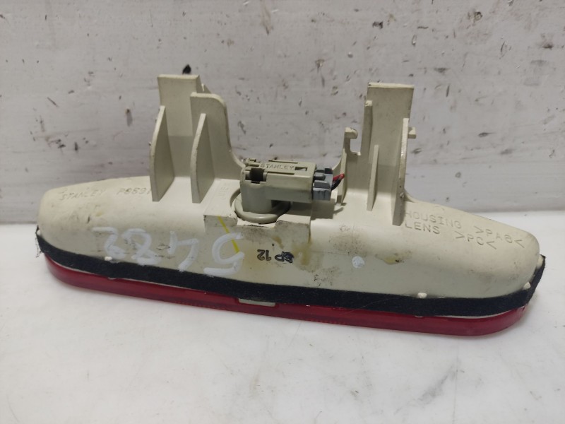 Recambio de luz central de freno para mazda 3 berlina (bk) referencia OEM IAM   