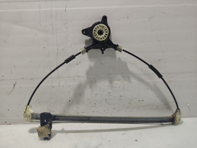 Recambio de elevalunas trasero derecho para mazda 3 berlina (bk) referencia OEM IAM BP4L72560D  