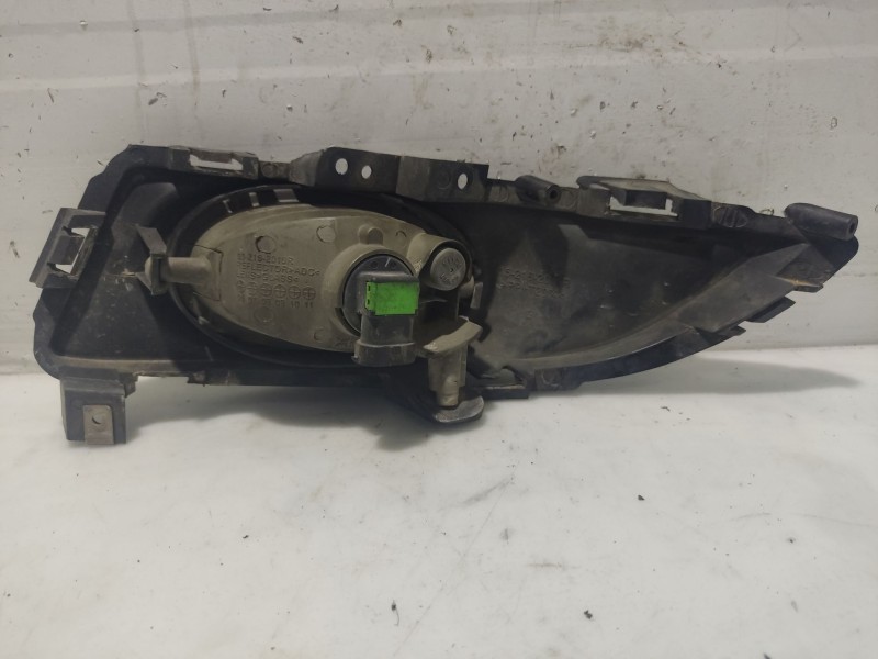 Recambio de faro antiniebla derecho para mazda 3 berlina (bk) referencia OEM IAM   