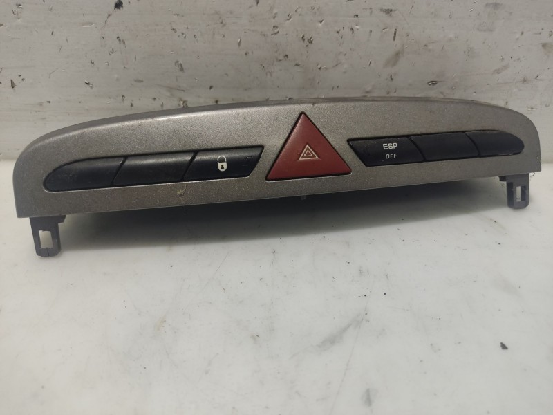 Recambio de warning para peugeot 308 1.6 hdi fap referencia OEM IAM   