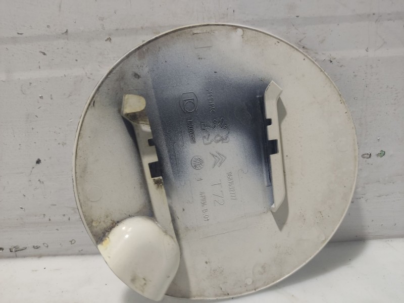Recambio de tapa combustible para peugeot 308 1.6 hdi fap referencia OEM IAM 9681632777  L1020599