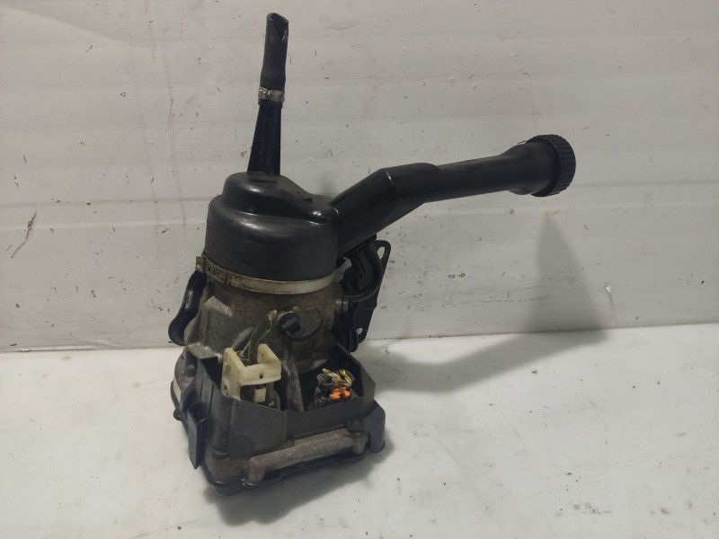 Recambio de bomba direccion para peugeot 308 1.6 hdi fap referencia OEM IAM 4008Q7  
