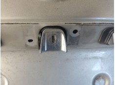 Recambio de bombin porton trasero para toyota avensis t22 referencia OEM IAM   