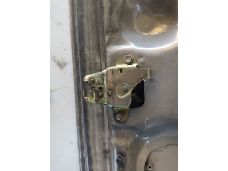Recambio de cerradura maletero / porton para toyota avensis t22 referencia OEM IAM   