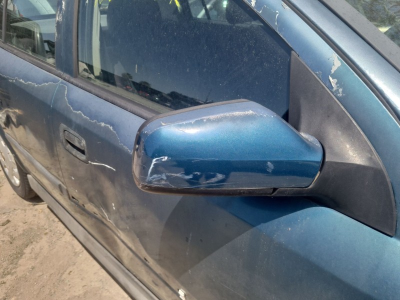 opel astra g sedán (t98) del año 2001