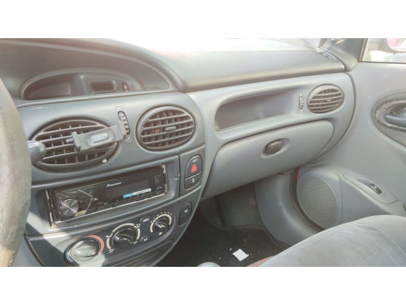 renault megane i classic (la0/1_) del año 1996