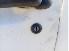 Recambio de bombin puerta delantera izquierda para nissan terrano ii (r20) 2.7 td 4wd referencia OEM IAM 806010F025  