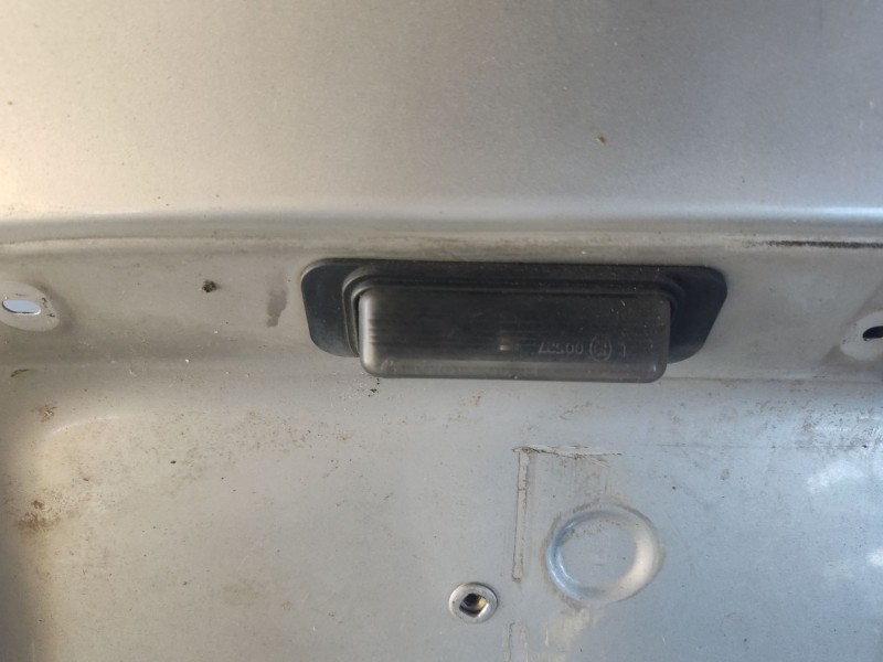 Recambio de piloto matricula para toyota avensis t22 referencia OEM IAM   