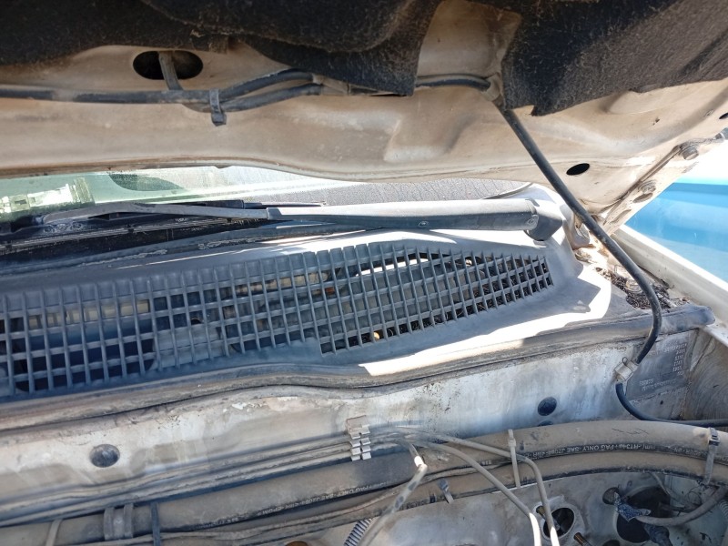 Recambio de moldura para nissan terrano ii (r20) 2.7 td 4wd referencia OEM IAM 661000F030  