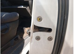 Recambio de cerradura puerta delantera derecha para nissan terrano ii (r20) 2.7 td 4wd referencia OEM IAM 805000F065 805024F165 