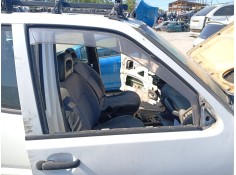 Recambio de luna delantera derecha para nissan terrano ii (r20) 2.7 td 4wd referencia OEM IAM 803000X001  