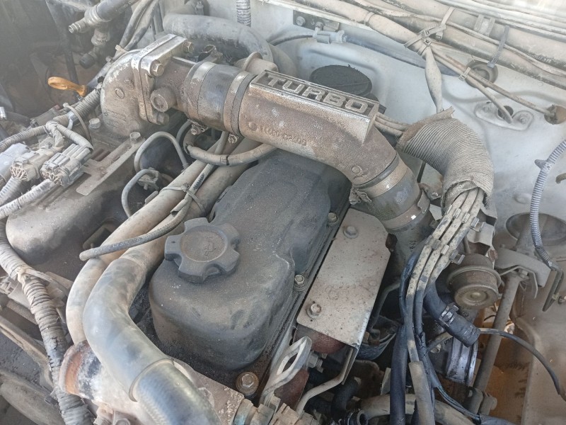 Recambio de tapa balancines para nissan terrano ii (r20) 2.7 td 4wd referencia OEM IAM 1326443G11  