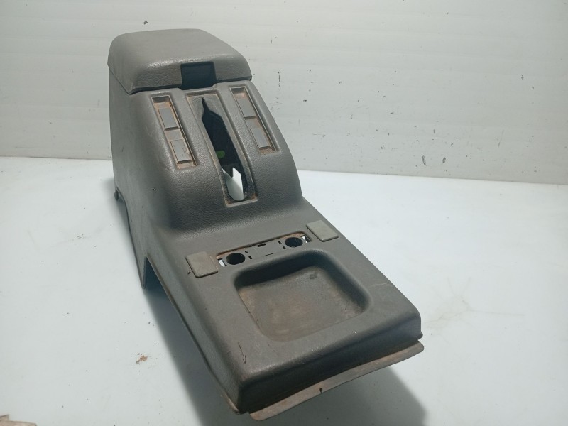 Recambio de consola central para nissan terrano ii (r20) 2.7 td 4wd referencia OEM IAM 969100F000  