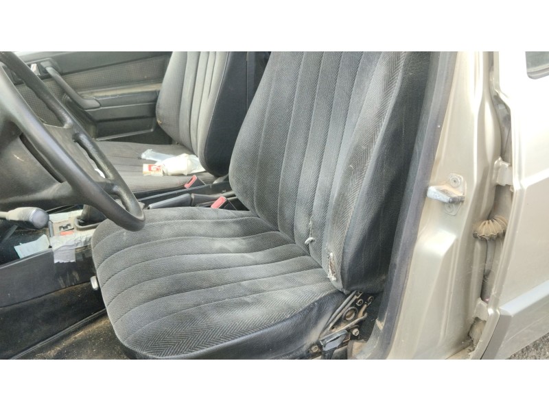 mercedes-benz 190 (w201) del año 1997