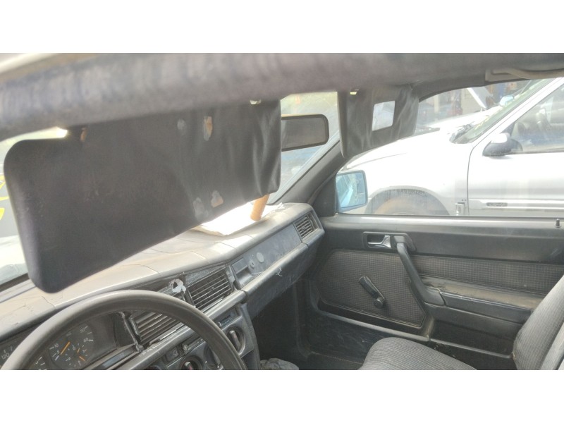 mercedes-benz 190 (w201) del año 1997