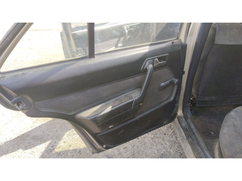 mercedes-benz 190 (w201) del año 1997