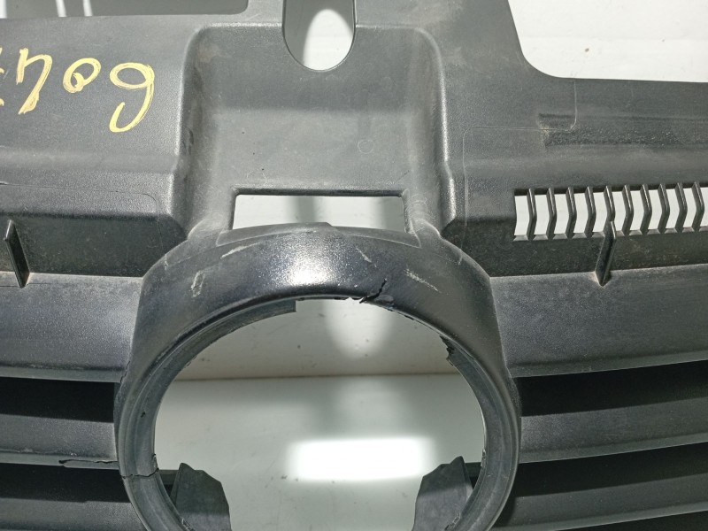 Recambio de rejilla paragolpes delantero para volkswagen polo iv (9n_, 9a_) 1.2 referencia OEM IAM 6Q0853651C  